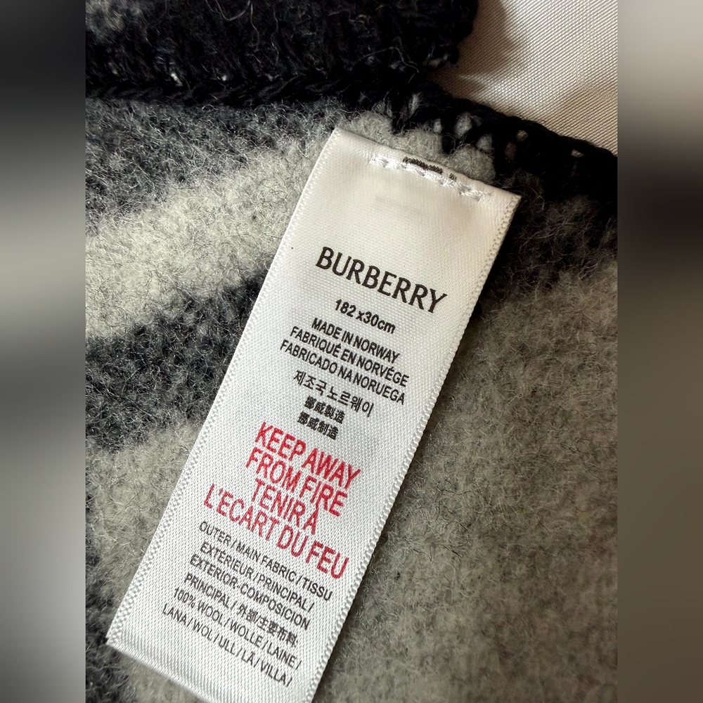 Burberry Black and White Plaid Scarf - Picture 3 of 4